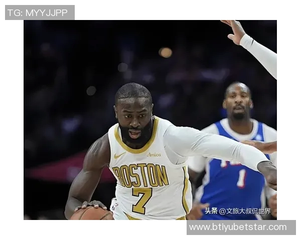 揭幕战主场对决76人杰伦布朗因左腿筋拉伤出战存疑